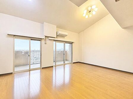 落ち着いた雰囲気は大切なお客様を迎えるのに最適です。※画像は一部CGを含んでいます。