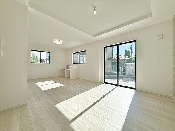リビング/ダイニングを拡大表示