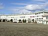 周辺：仙台市立将監中学校 徒歩13分。「中学校も周辺にあり、子育て世帯にも嬉しい住環境」 1040m