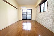 角部屋で日当り良好です　※101号の写真です