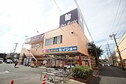 パレマルシェ中村店 386m