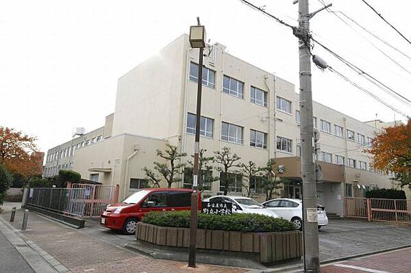画像3:名古屋市立野立小学校 202m