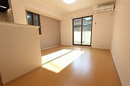 エスポワールT 1階ワンルームのリビング/ダイニング