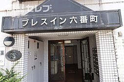 10 / 22