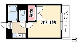 ロイヤル六番 2階