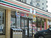 セブンイレブン名古屋舟戸町店 520m