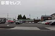 ファミリーマート横井一丁目店 773m