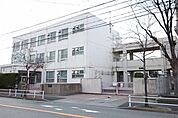 名古屋市立豊治小学校 458m
