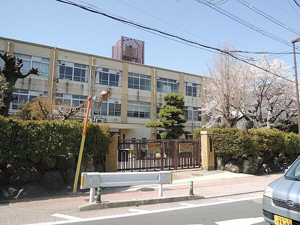 画像20:【小学校】京都市立 山階小学校まで606ｍ