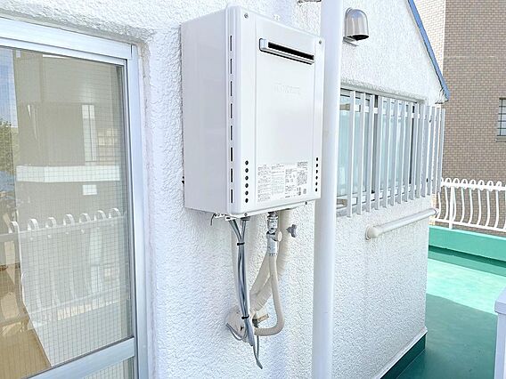 給湯器新規交換...