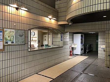 フロント