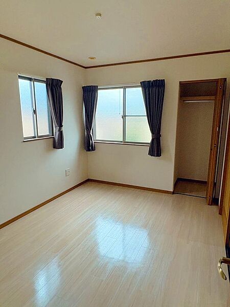 洋室を拡大表示