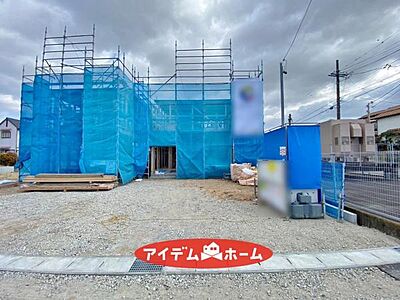 外観：2号棟外観写真 　　　平日の案内も可能です 　お気軽にお問い合わせください 