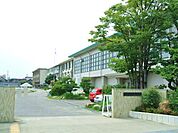 一宮市立神山小学校（1300m）