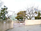 名古屋市立豊治小学校（758m）