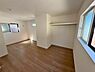 室内：2号棟　内観写真 納戸2部屋