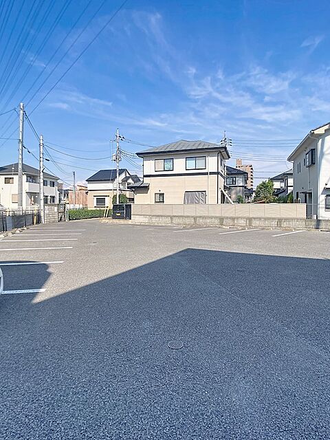 7 / 11