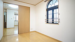 ロイヤルプライベートマンション 301 3階2LDKのリビング/ダイニング