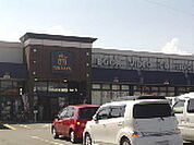レンタルビデオ「TSUTAYA　WAY久居店まで4588ｍ」