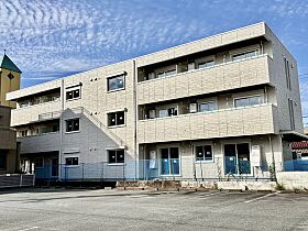 シャーメゾン　栄町 205 ｜ 三重県津市栄町4丁目（賃貸マンション1LDK・2階・49.96㎡） その1