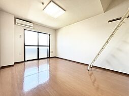 ロイヤルハートピア 4C 4階1Kのリビング/ダイニング