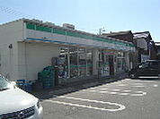 コンビニ「ファミリーマート津乙部店まで901ｍ」