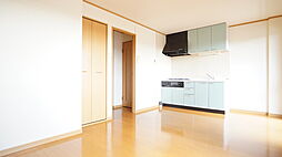 メゾンウイング 202 2階1LDKのリビング/ダイニング