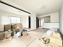 ルネスルカーメ 106 1階1LDKのリビング/ダイニング