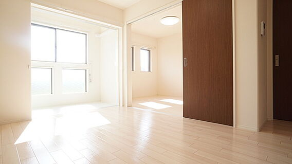 フローリッシュ_内装_4