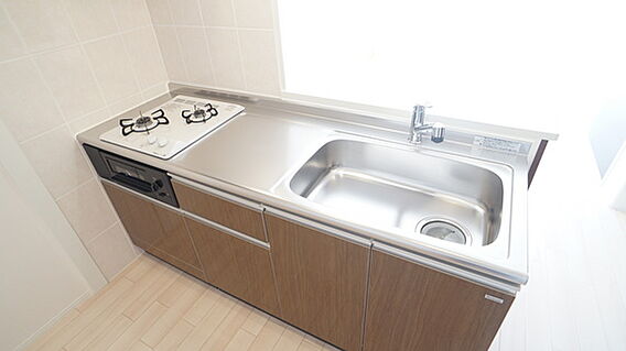 フローリッシュ_内装_1