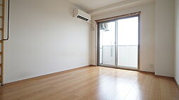 アーリーバードIII 202 2階1Kのリビング/ダイニング