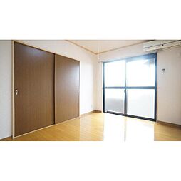 グランメール27 302 3階2LDKのリビング/ダイニング