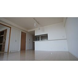 サーパス諏訪町 305 3階3LDKのリビング/ダイニング