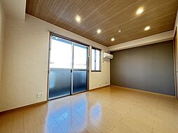 カーサコモダ天カ須賀 203 2階1LDKのリビング/ダイニング