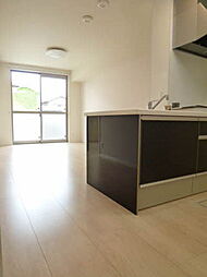 Rose A棟 102 1階2LDKのリビング/ダイニング