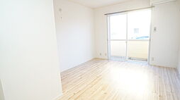 ビクトリアハウス天カ須賀 1B 1階ワンルームのリビング/ダイニング