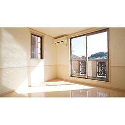 サーラ・マンジェ A202 2階1LDKのリビング/ダイニング