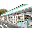 ファミリーマート川島店まで1300m