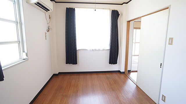 寝室