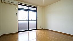 エクセレンス 107 1階1Kのリビング/ダイニング