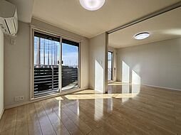 ブランニューディ 202 2階1LDKのリビング/ダイニング