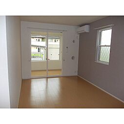 メイプルリーフII 102 1階1LDKの寝室