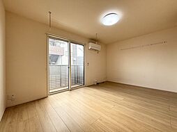 フルーレ 102 1階1Kのリビング/ダイニング