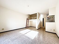 ウッドベルスクエアＡ 202 2階ワンルームのリビング/ダイニング