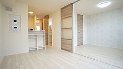 コントレイル　B棟 201 2階2LDKのリビング/ダイニング