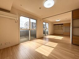 エミネンス　Ａ 101 1階3LDKのリビング/ダイニング