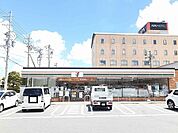 セブンイレブン亀山東御幸店まで600m