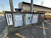 敷地内ごみ置き場