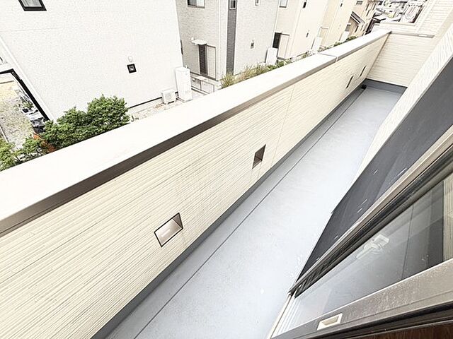 バルコニー