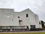 亀山文化会館まで1400m